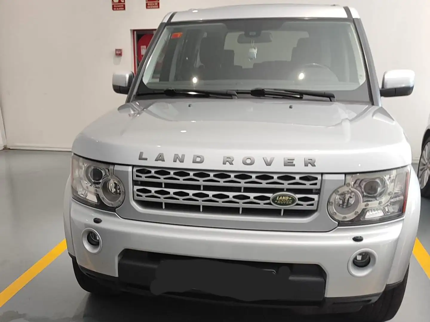 Land Rover Discovery 3.0TDV6 SE Aut. Plateado - 2