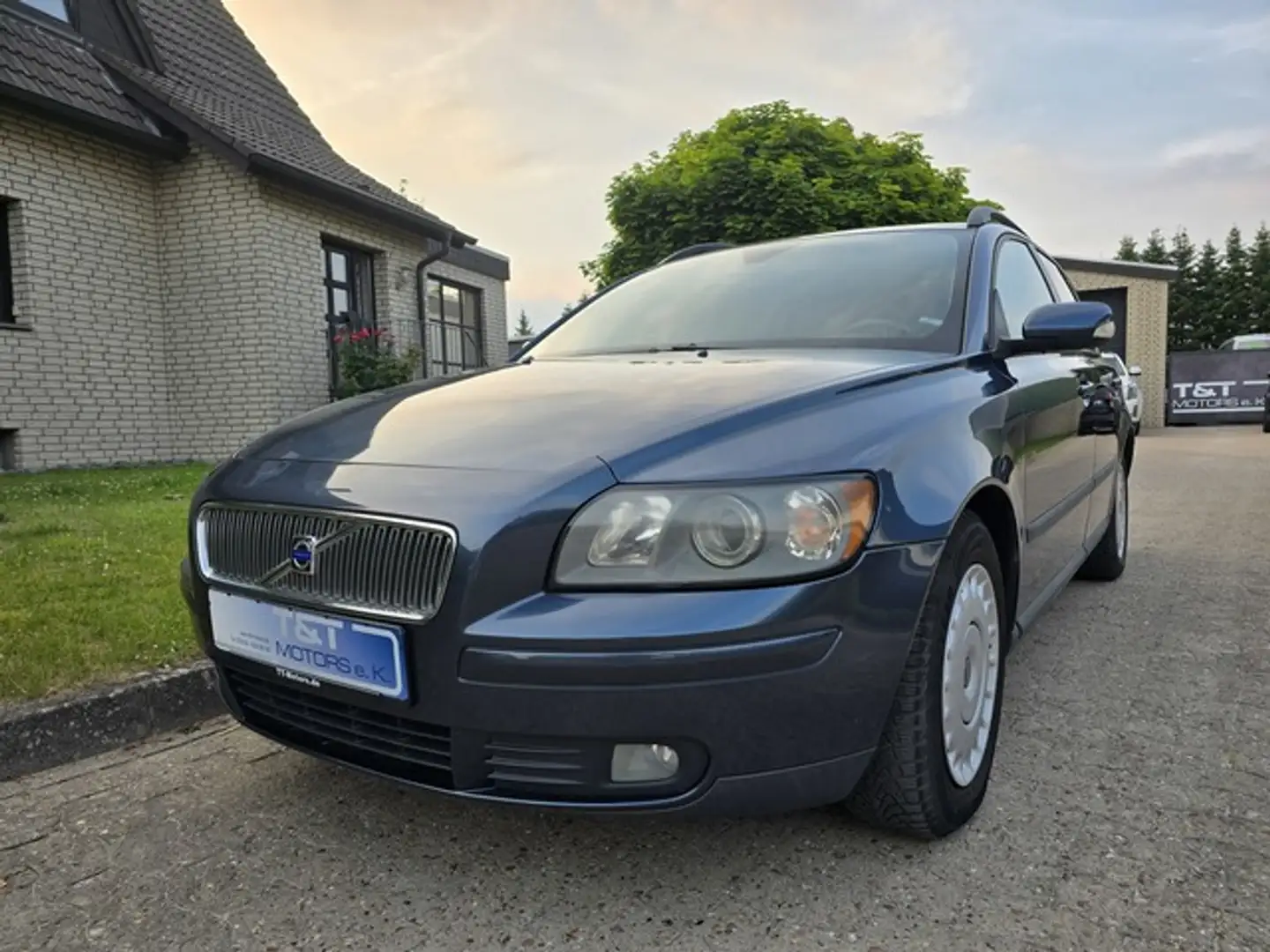 Volvo V50 1.6 D 2.Hand Klima AHK TÜV NEU! Gri - 1