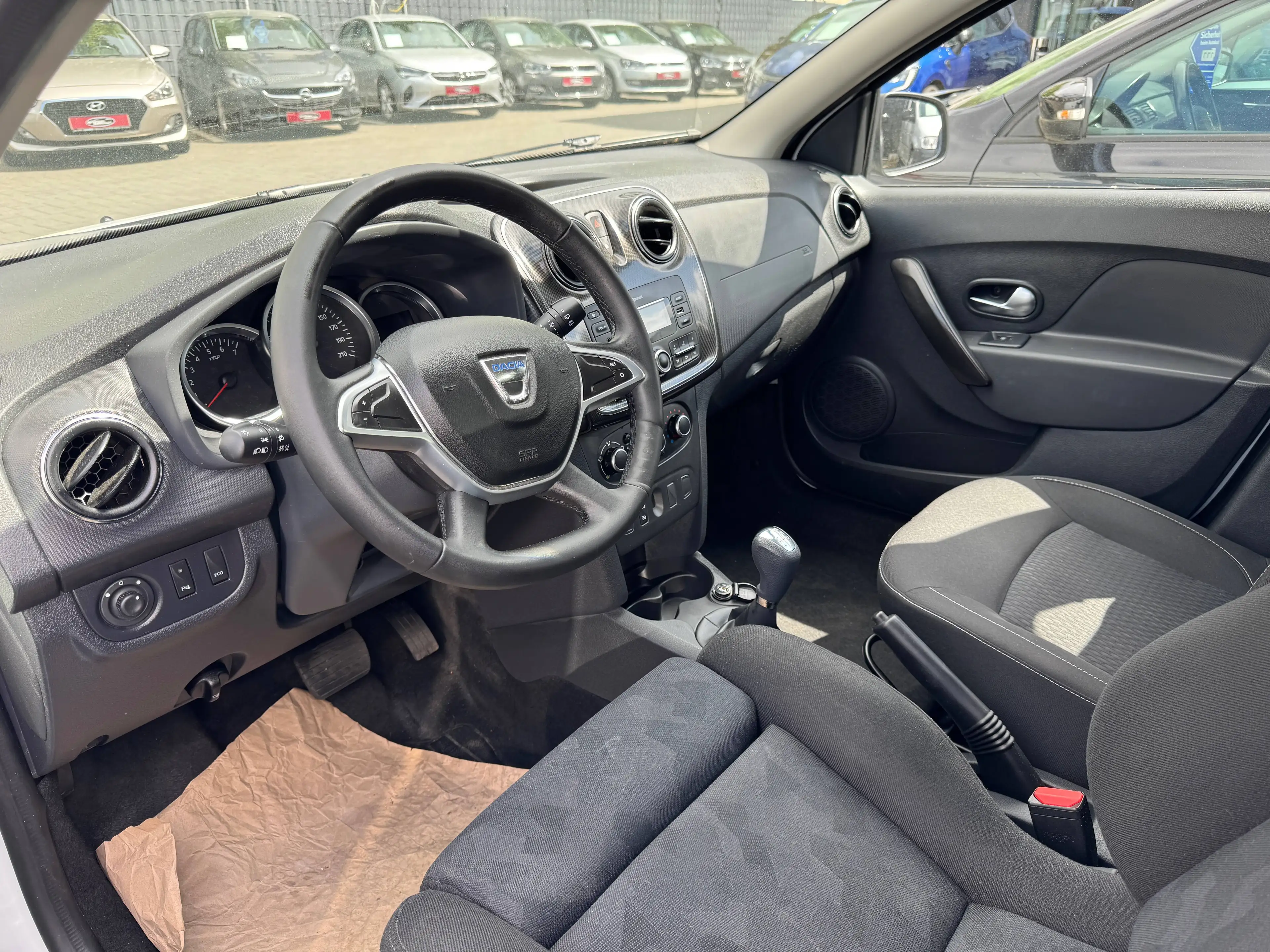 Dacia Logan Automatik*TÜV AU NEU*KLIMA*PDC*Tempomat* — photo 15