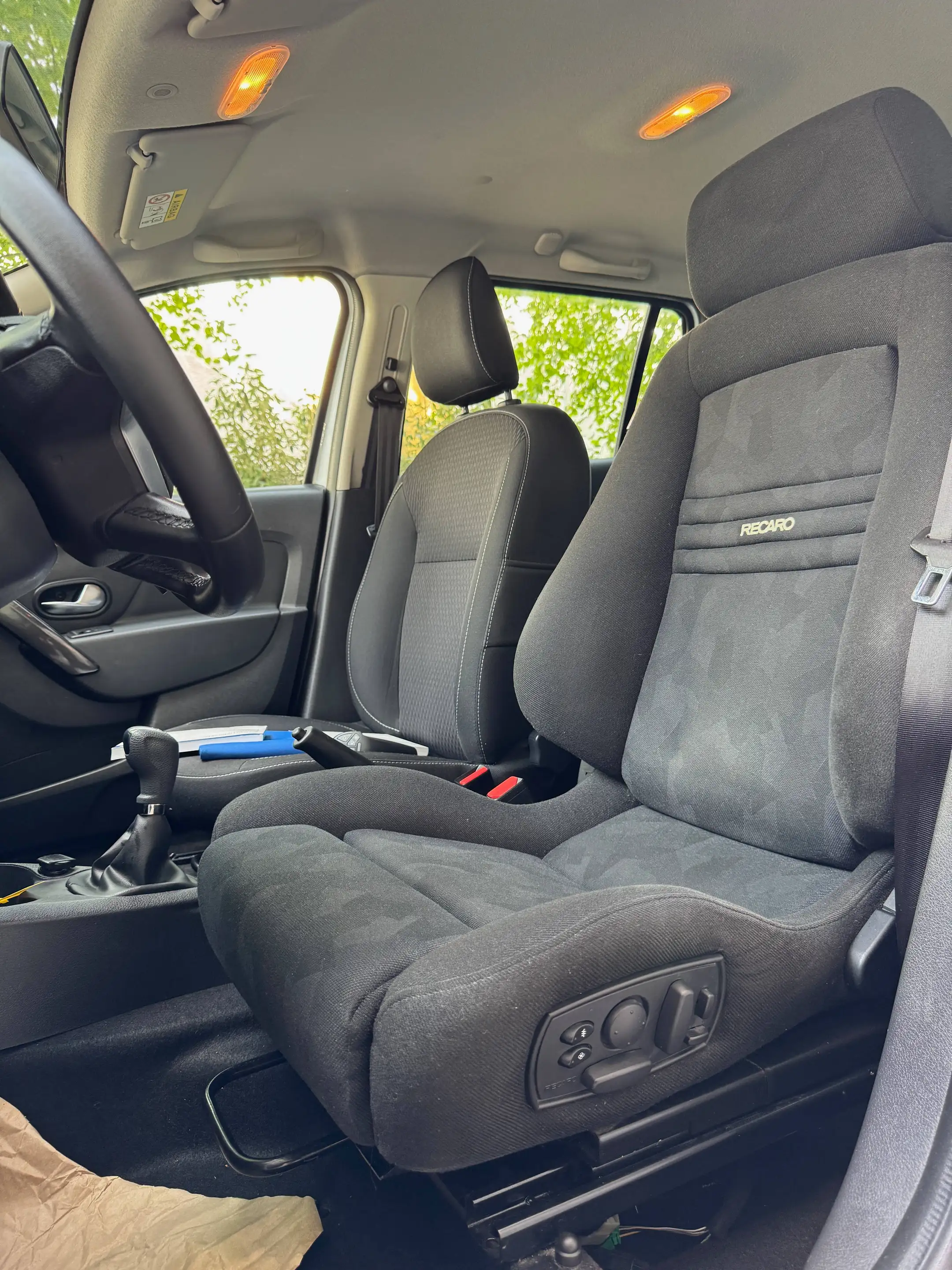 Dacia Logan Automatik*TÜV AU NEU*KLIMA*PDC*Tempomat* — photo 14