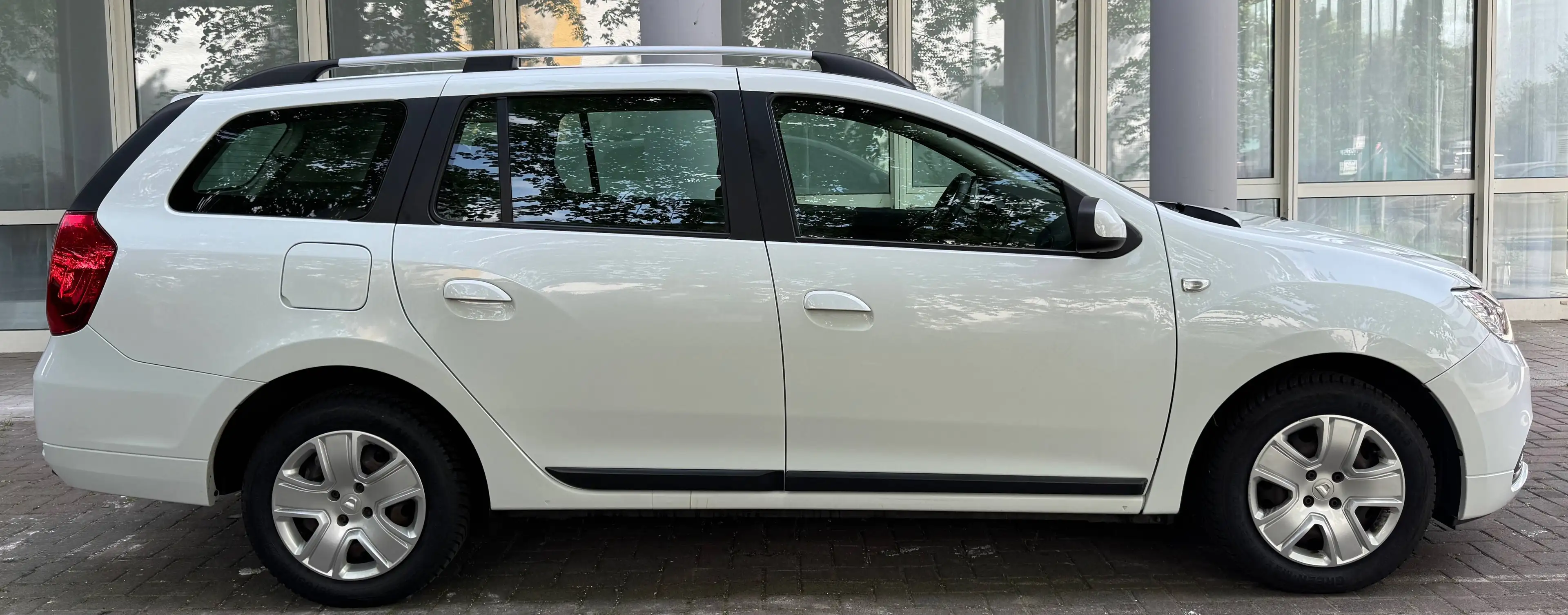 Dacia Logan Automatik*TÜV AU NEU*KLIMA*PDC*Tempomat* — photo 9