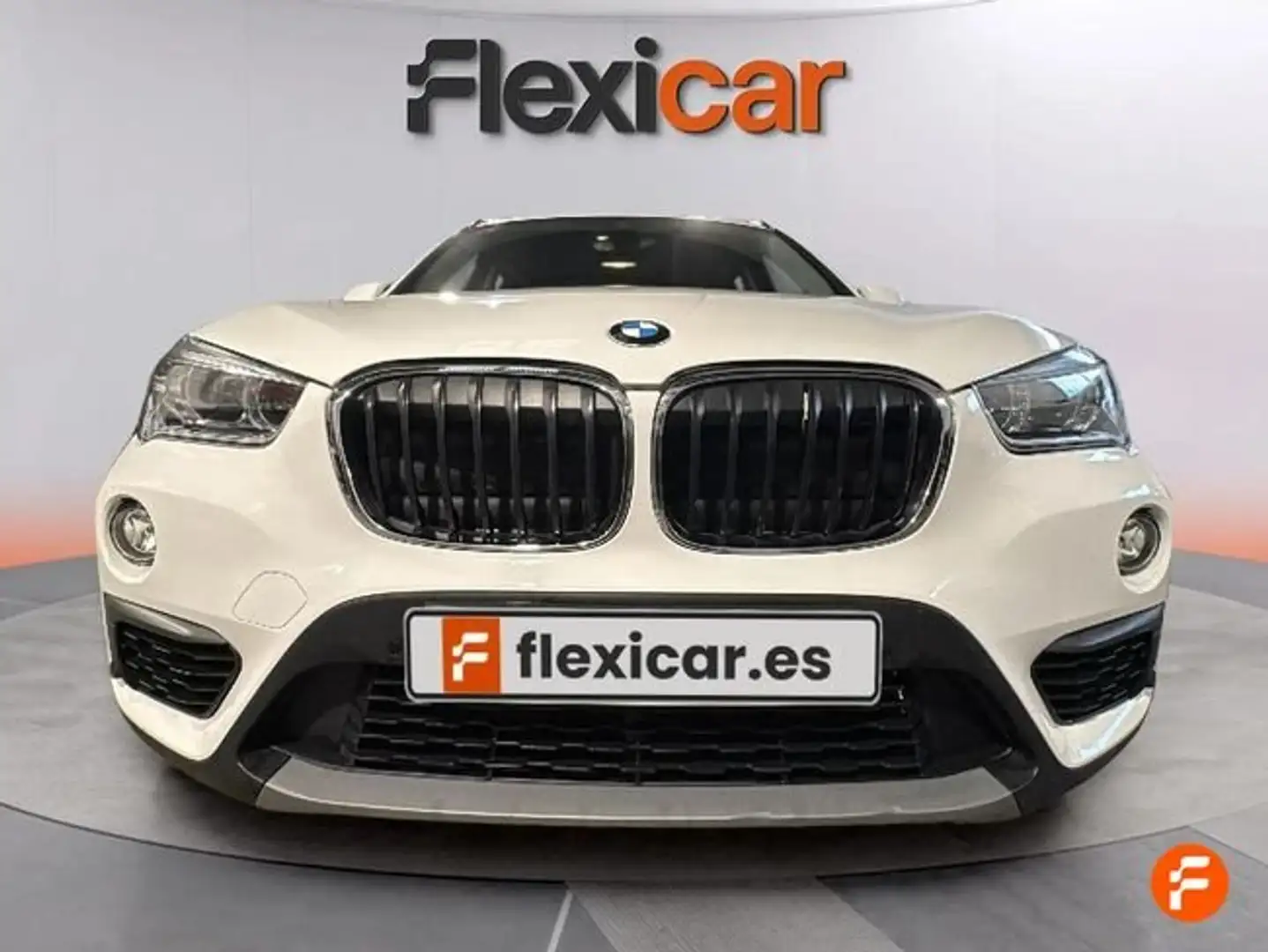 BMW X1 sDrive 18dA Business Blanco - 2