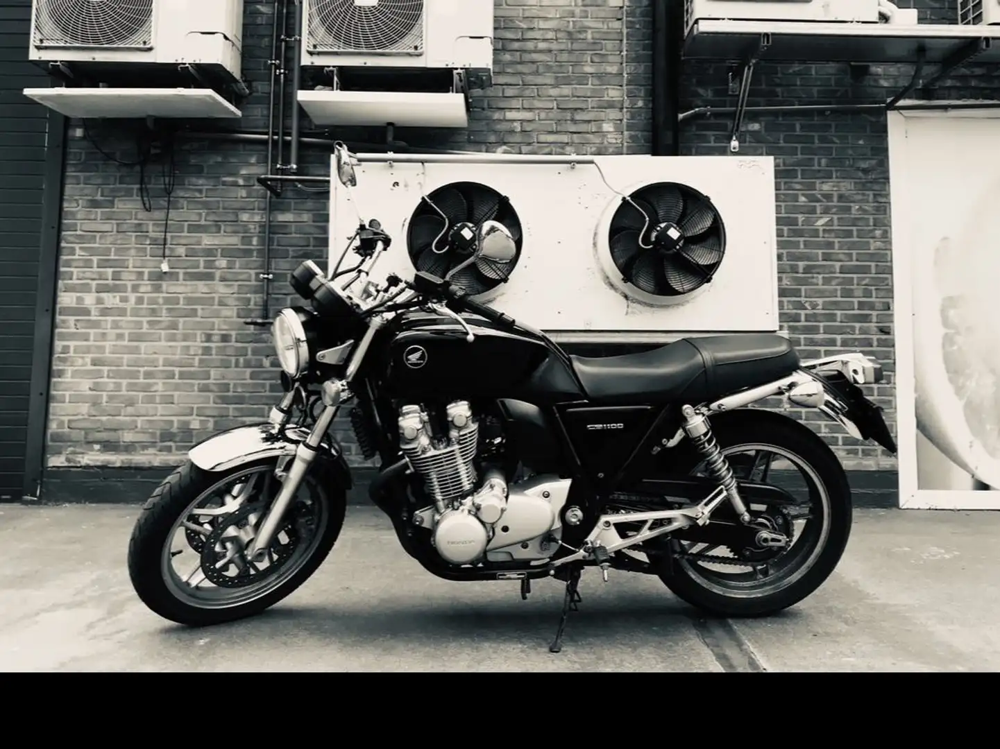 Honda CB 1100 Noir - 2