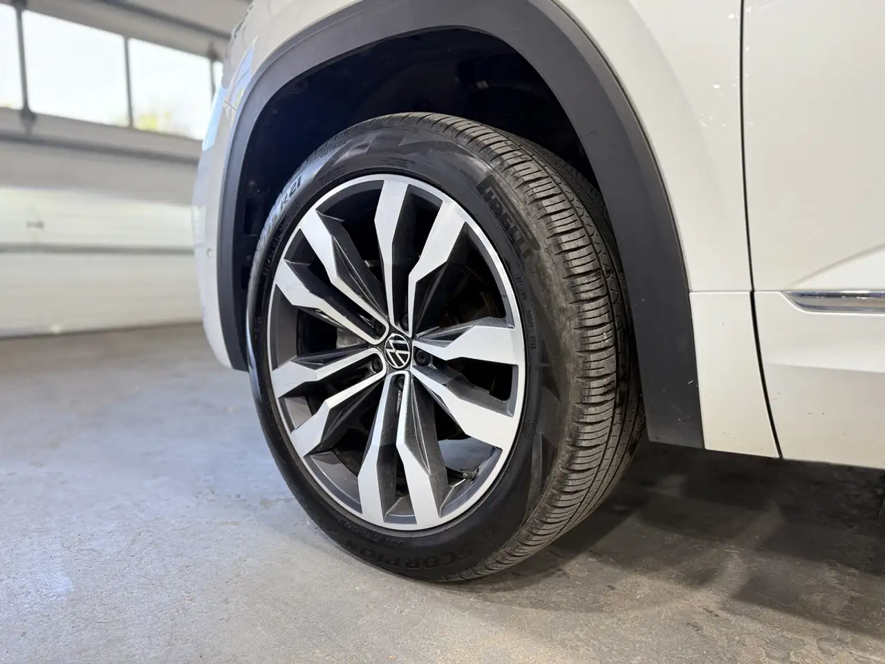 Volkswagen Atlas снимка Volkswagen Atlas