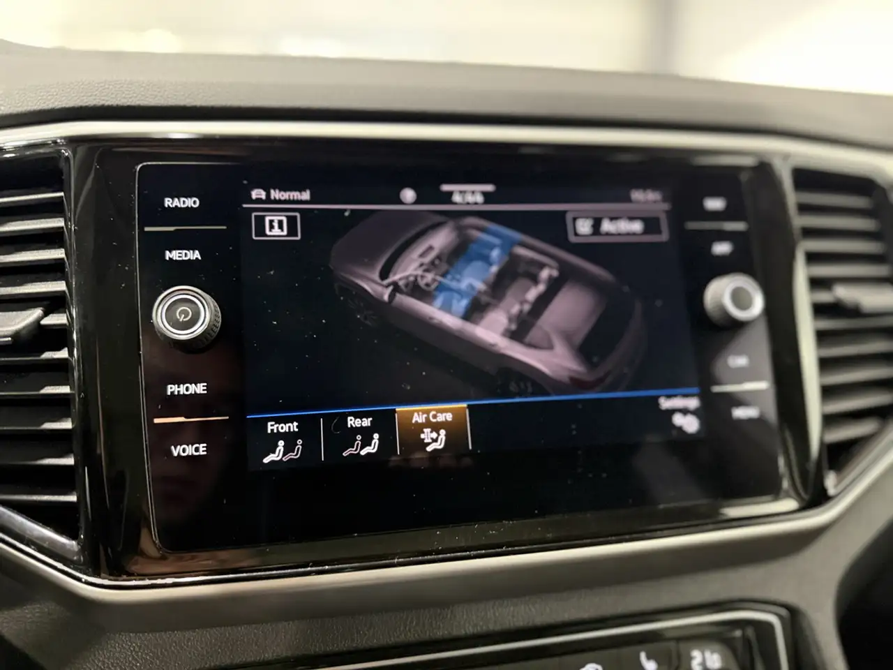 Volkswagen Atlas снимка Volkswagen Atlas