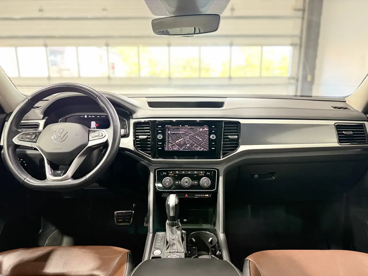 Volkswagen Atlas снимка Volkswagen Atlas