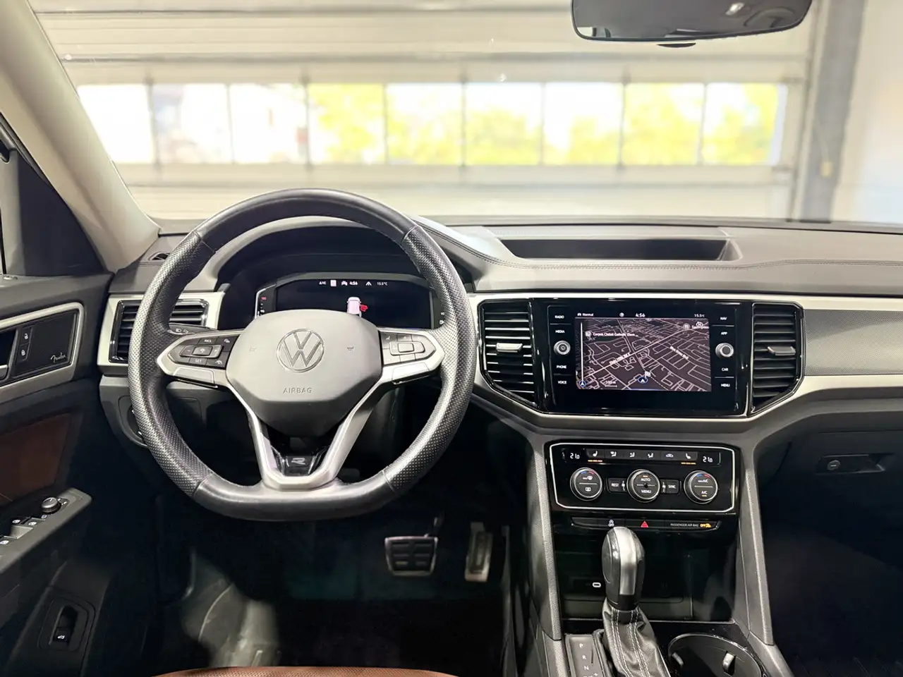 Volkswagen Atlas снимка Volkswagen Atlas