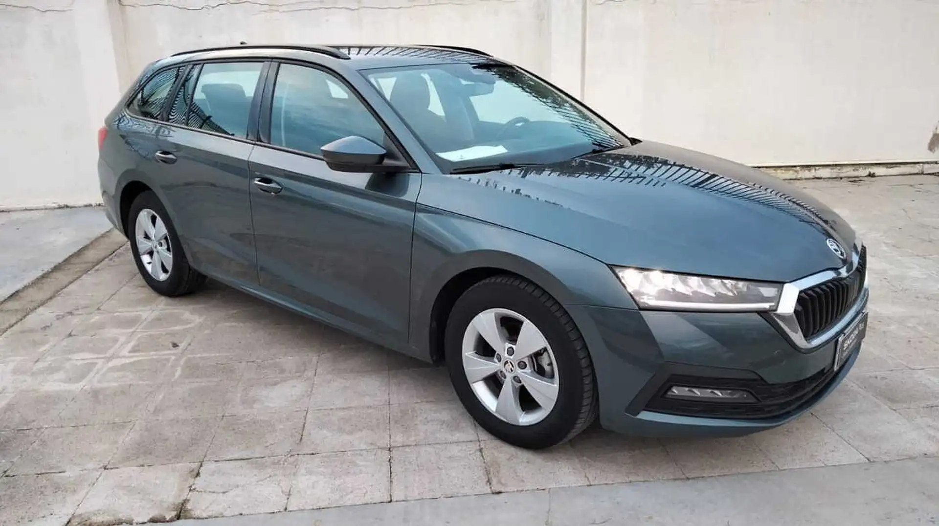Skoda Octavia 4ª serie 1.0 e-TEC DSG Wagon Executive Grigio - 1