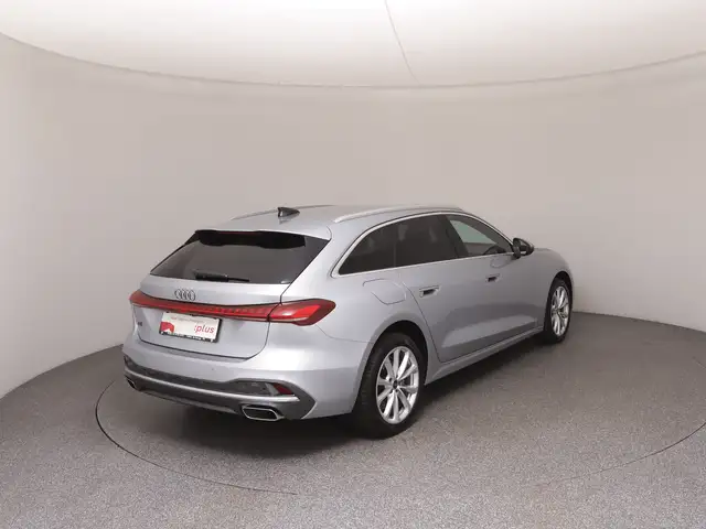 Audi A5 view 4