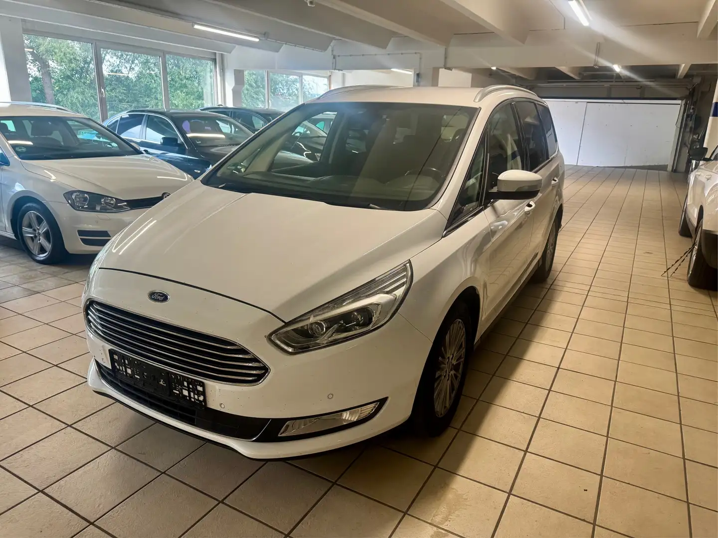 Ford Galaxy 2.0 TDCI Titanium 7-Sitzer Navigation Blanc - 1