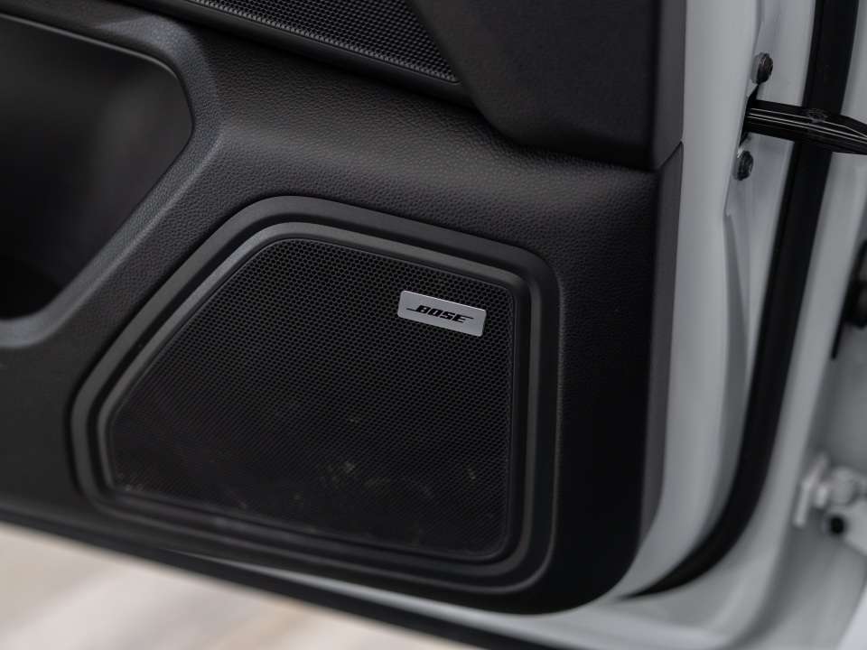 2024 Porsche Macan T thumb 27