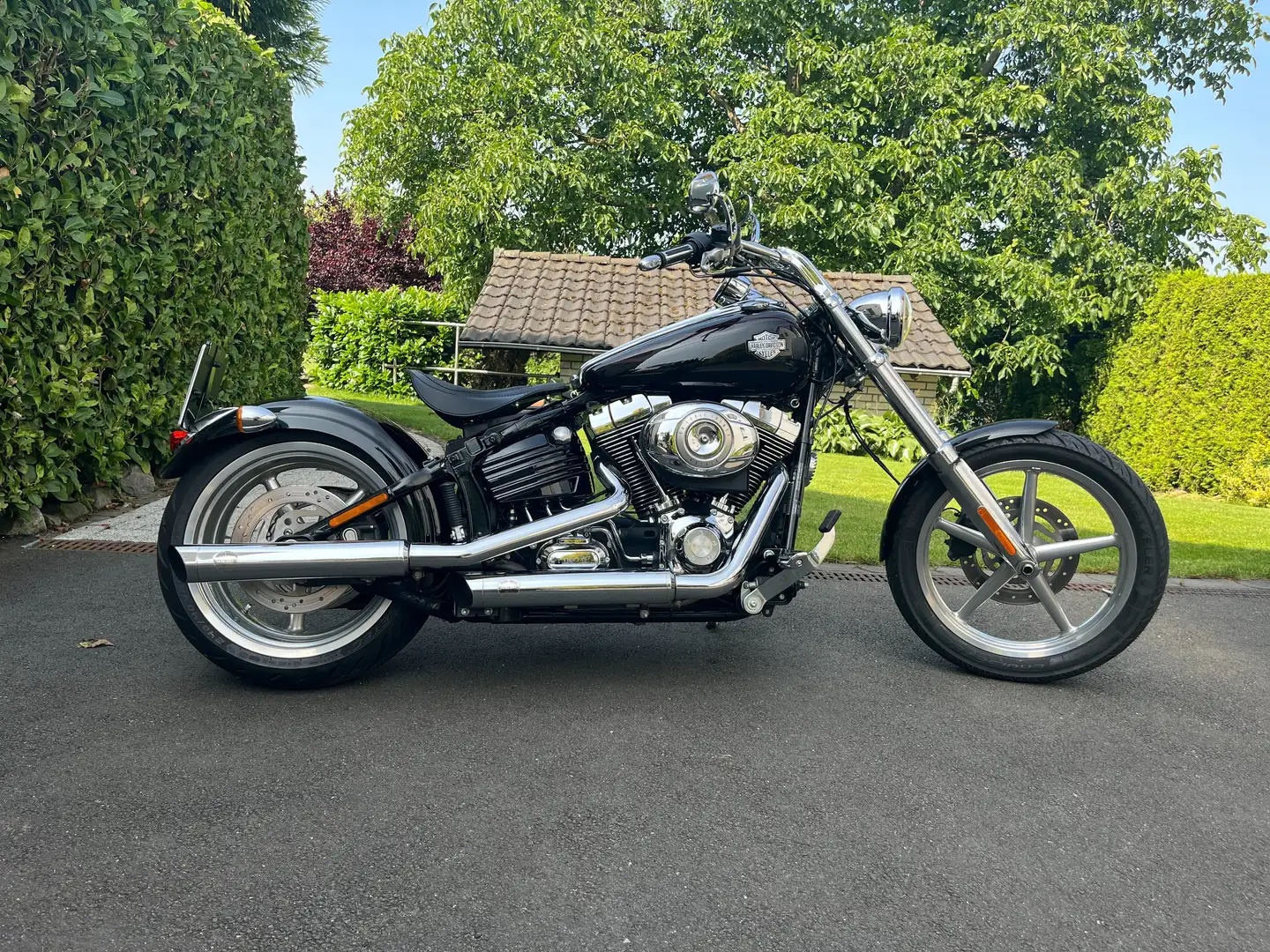 Harley-Davidson Rocker C FXCWC ABS Noir - 1