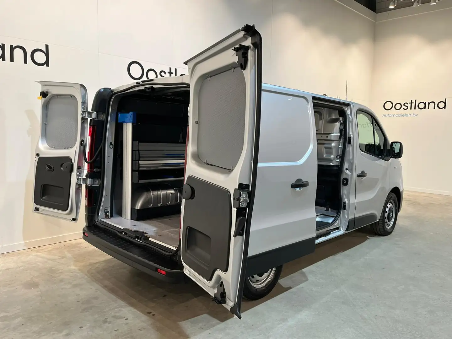 Renault Trafic 2.0 dCi 120 L1H1 120 PK Servicebus / Sortimo Inric Gris - 2