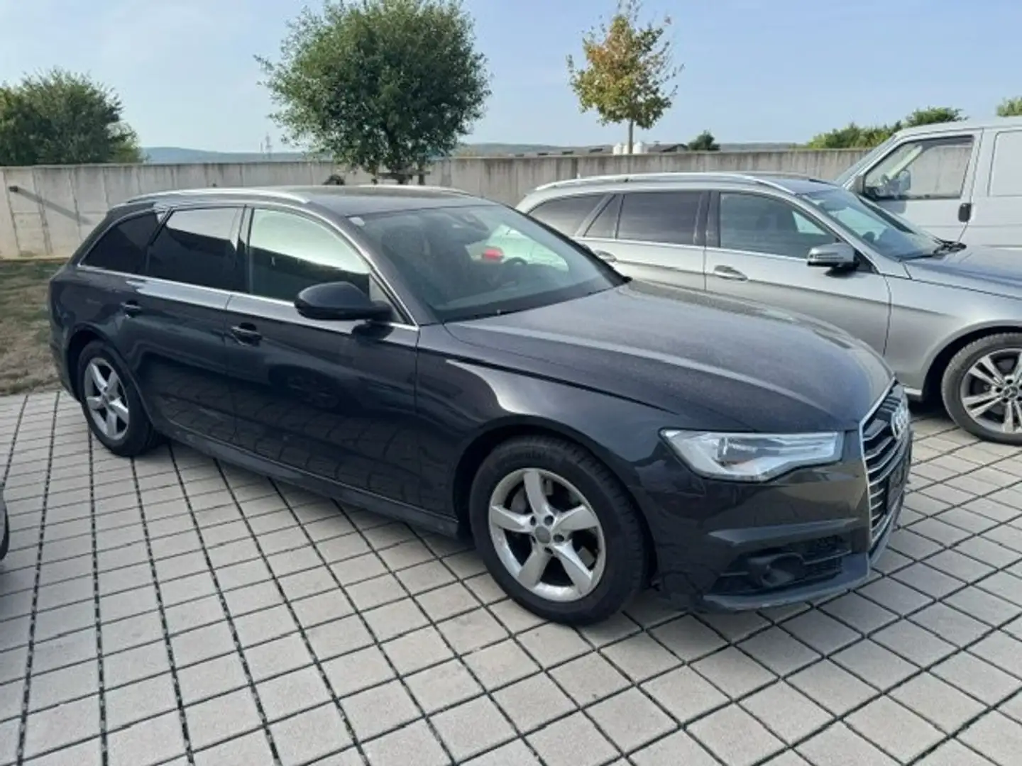 Audi A6 Kombi 3.0 TDI s-Tronic Grau - 1