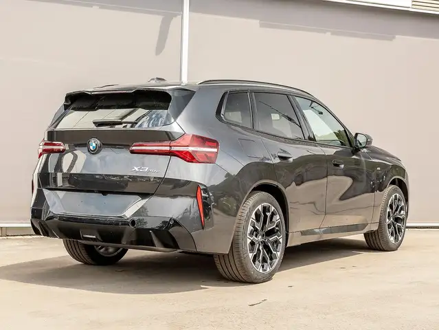 BMW X3 view 2
