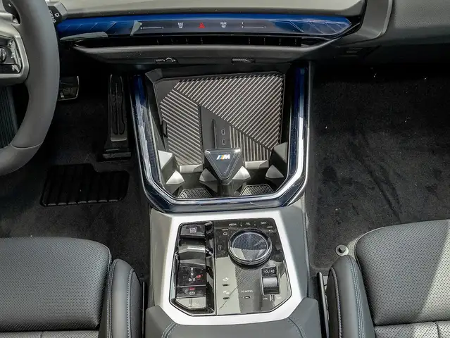 BMW X3 view 7