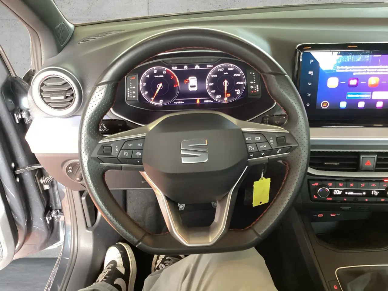 SEAT Ibiza 1.0 TSI FR +LED +NAVI +SHZ +17" +APP +DAB +, миниатюра 13