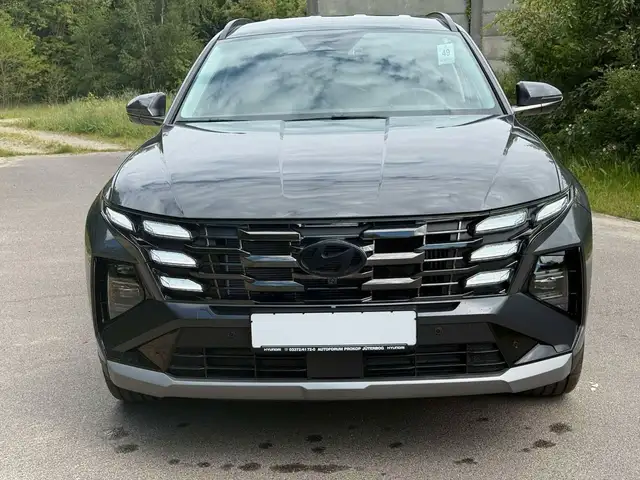 Hyundai Tucson view 2