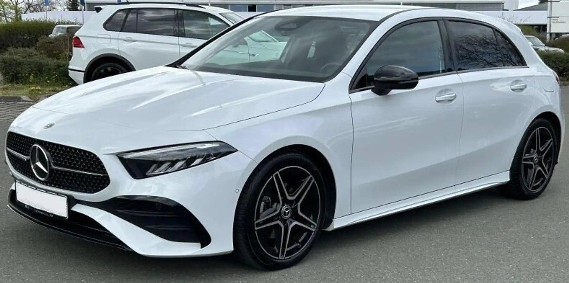 Mercedes-Benz A 180 Premium AMG Autom Navi CarPlay Led C.L.18 Blanco - 1