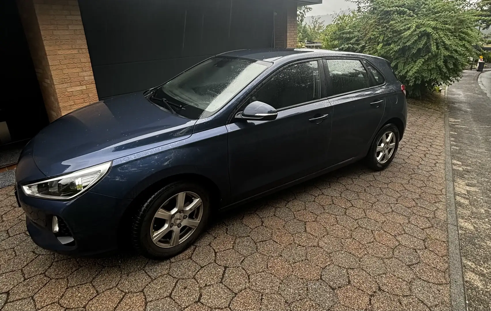 Hyundai i30 Select Blau - 1