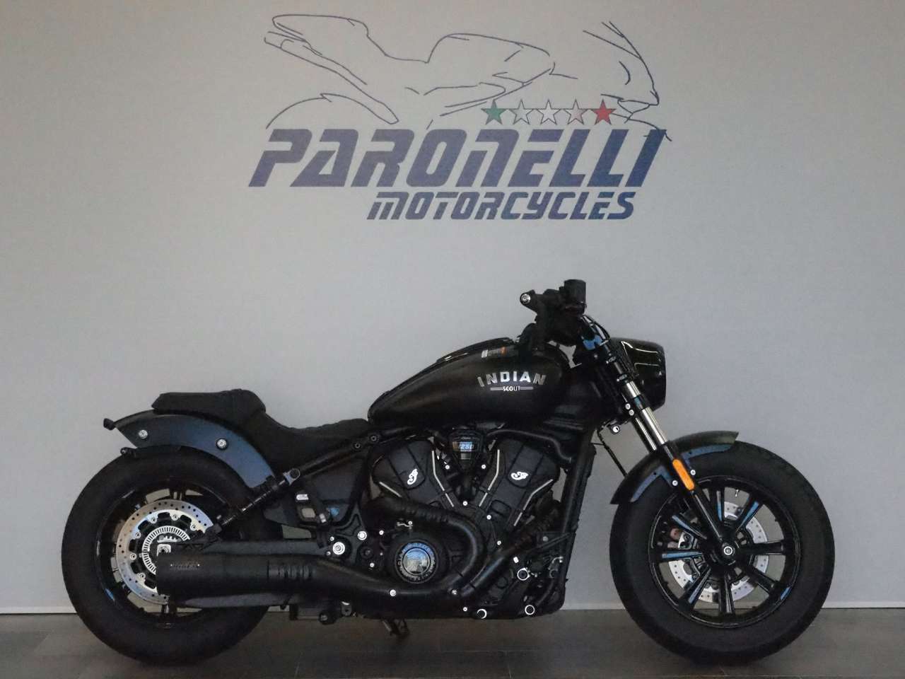 Indian Scout Bobber Limited + Tech