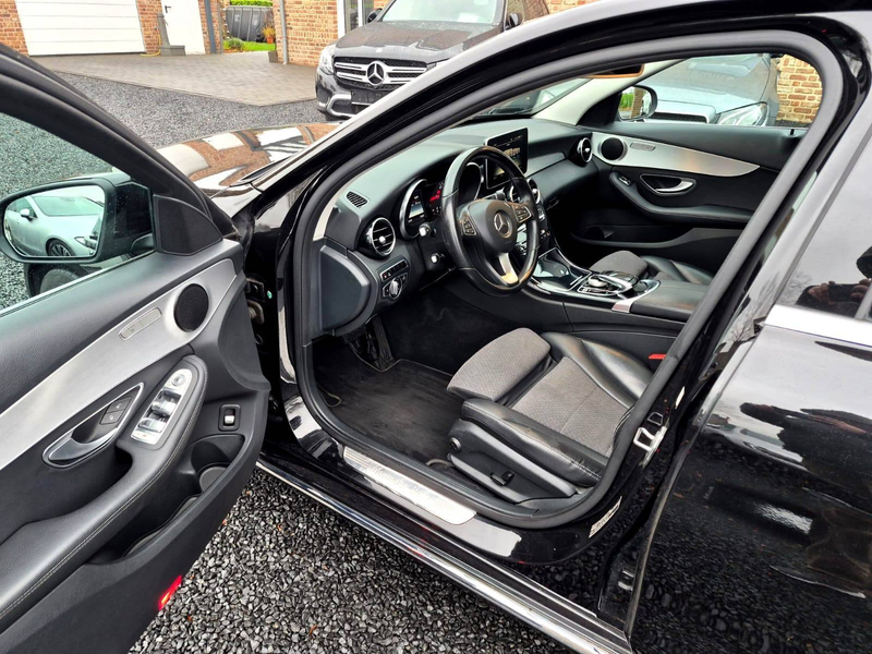 Mercedes-Benz C 250 Avantgarde// LED// Schiebedach// Sitz-Hg.// — photo 14