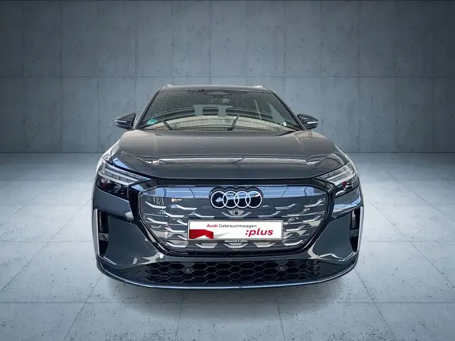 Audi Q4 E-Tron view 8