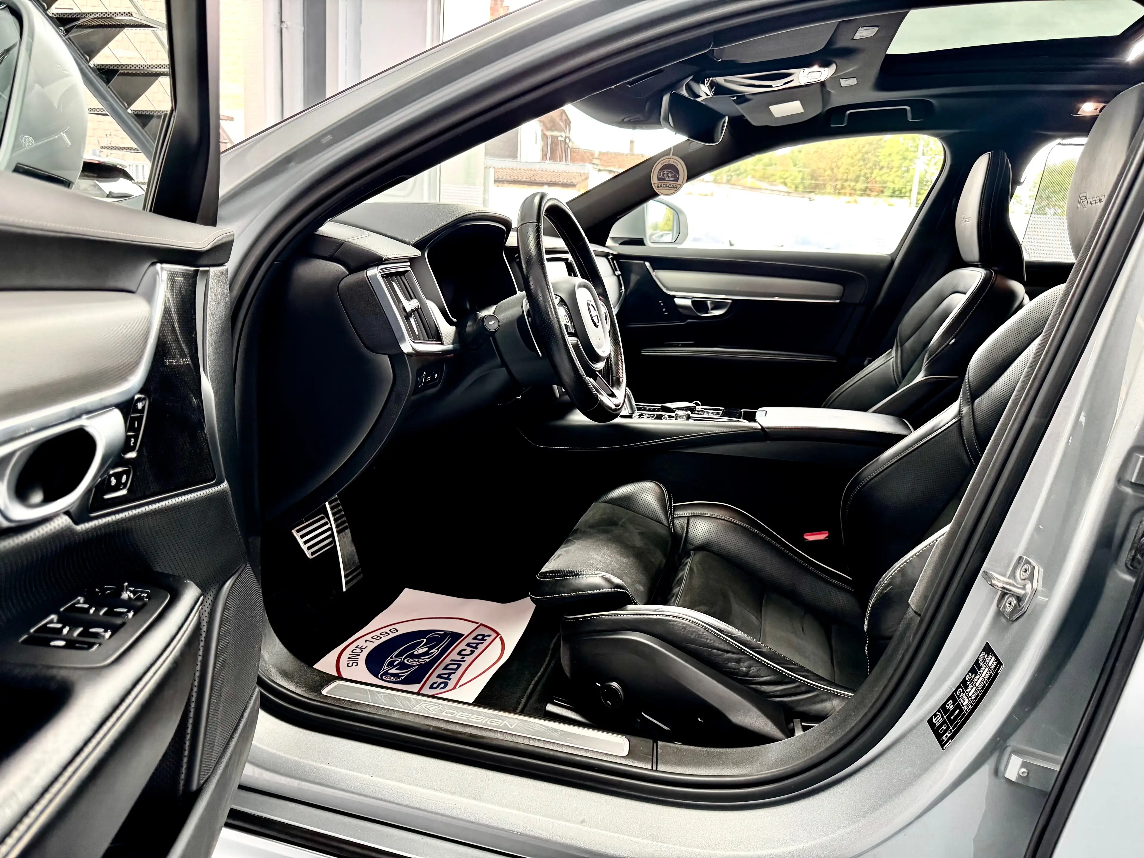 Volvo V90 2.0 T8 392cv AWD PHEV - R-DESIGN - Geartronic — photo 7