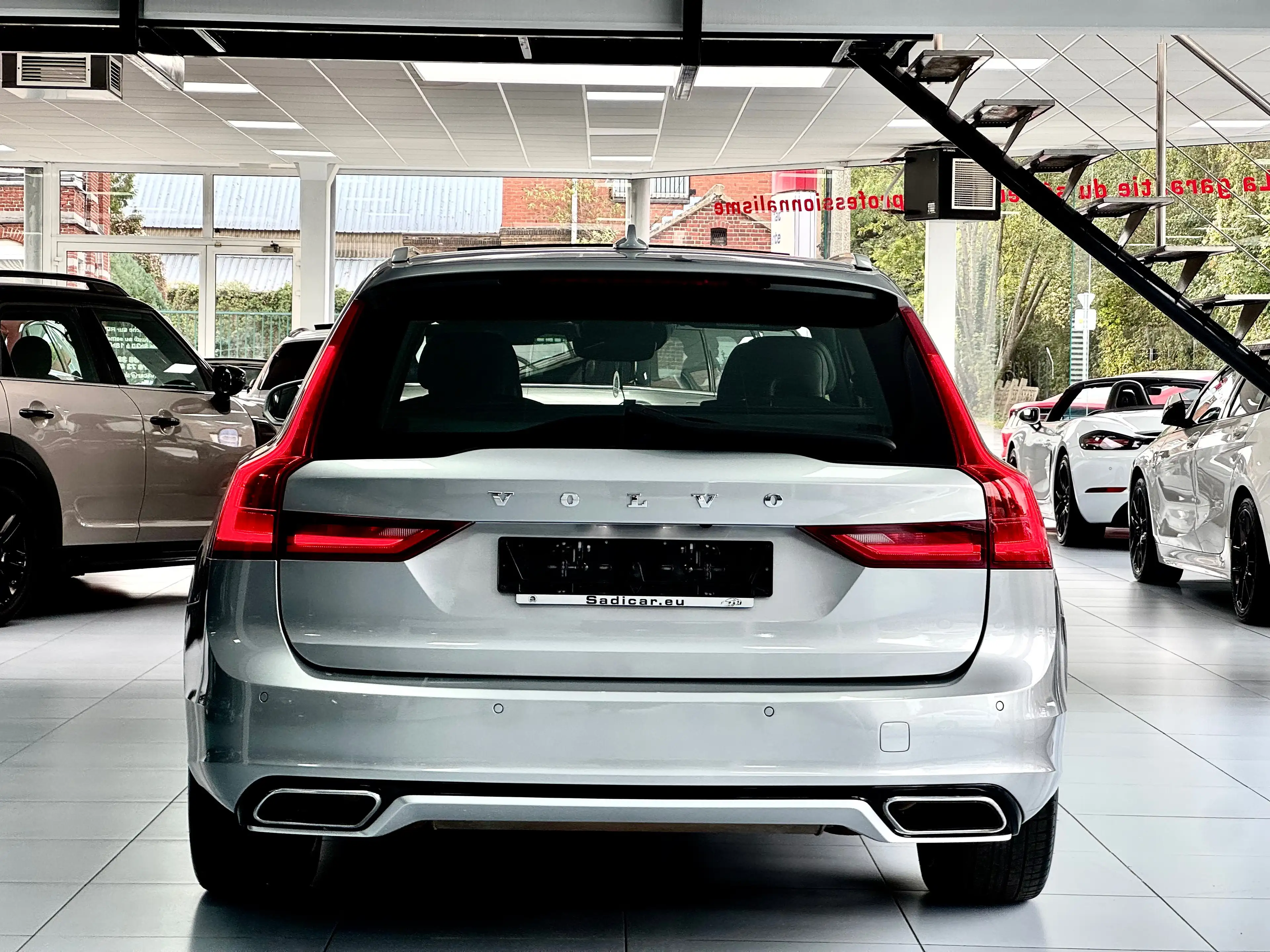 Volvo V90 2.0 T8 392cv AWD PHEV - R-DESIGN - Geartronic — photo 5