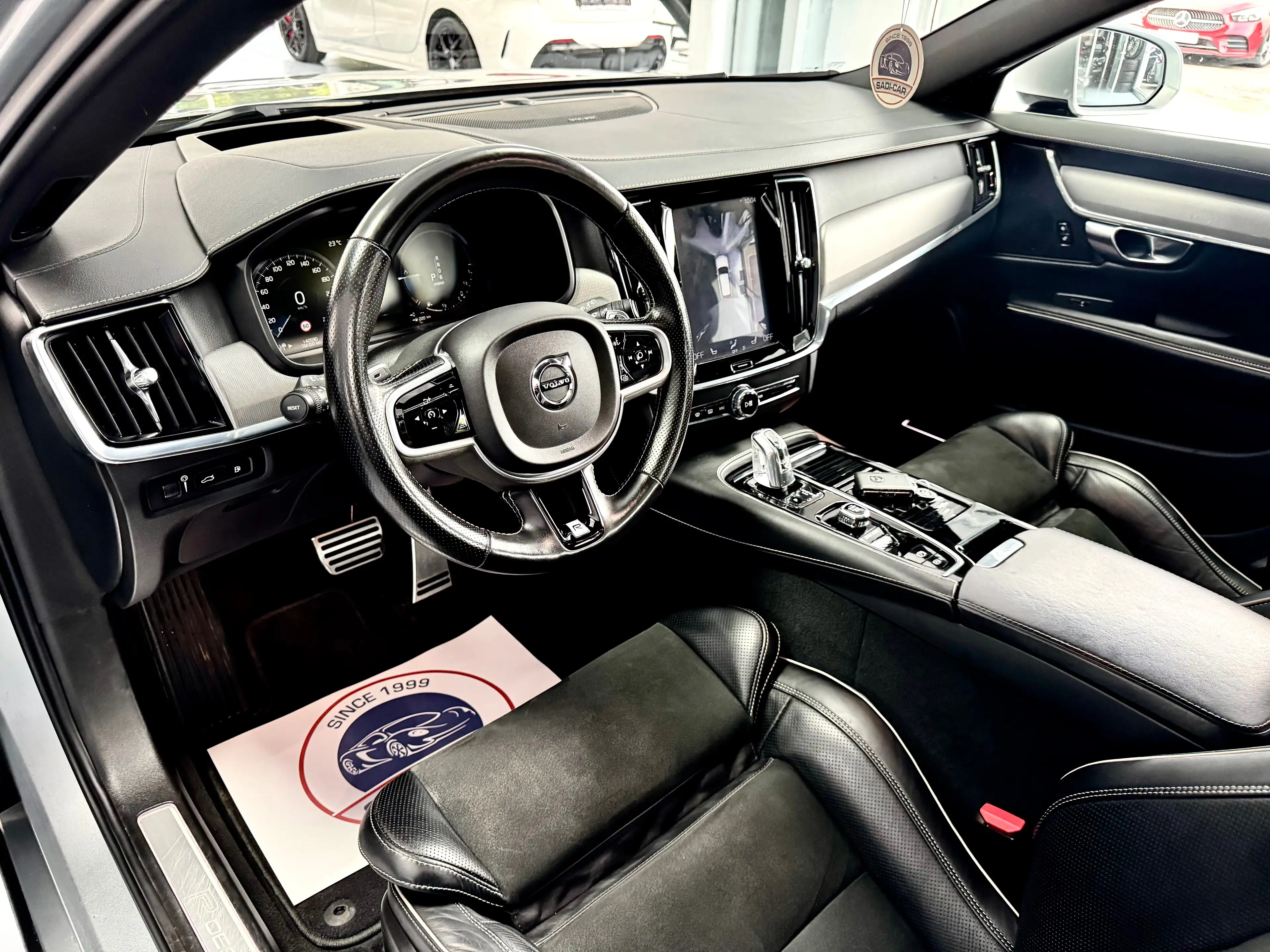 Volvo V90 2.0 T8 392cv AWD PHEV - R-DESIGN - Geartronic — photo 8