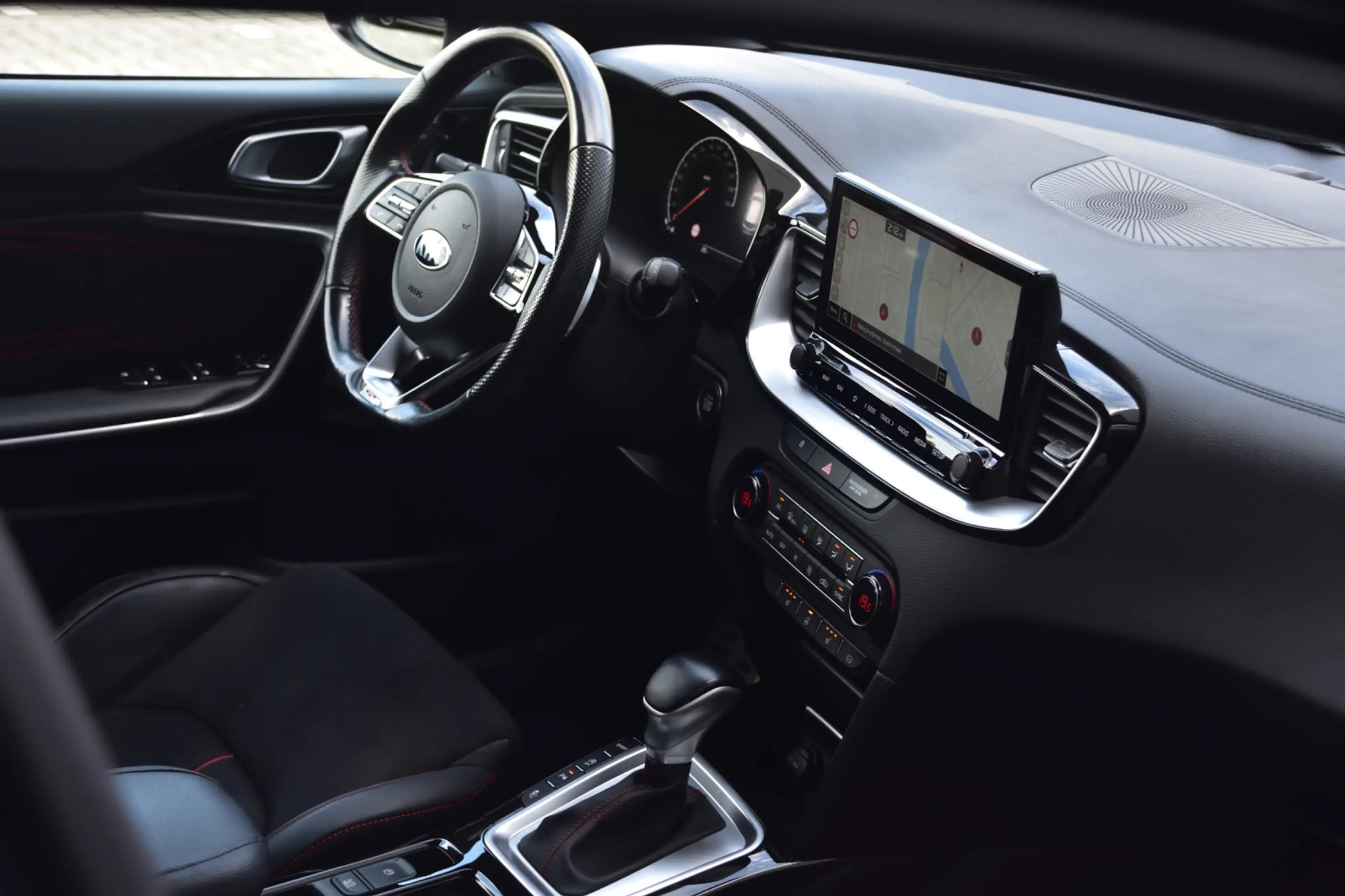 Kia ProCeed / pro_cee'd 1.6 T-GDI GT Panodak, Digitale Cockpit, Camera, Na — photo 38
