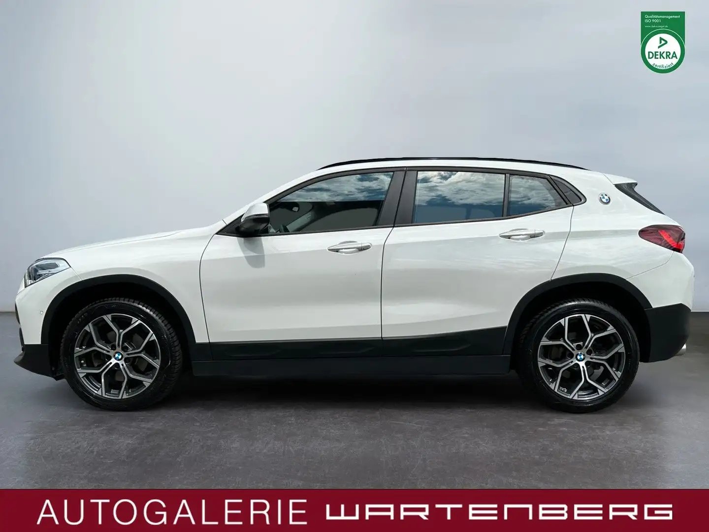 BMW X2 sDrive 18d Sport Line/LED/DAB/HiFi/NAVI/SHZ/ Weiß - 2