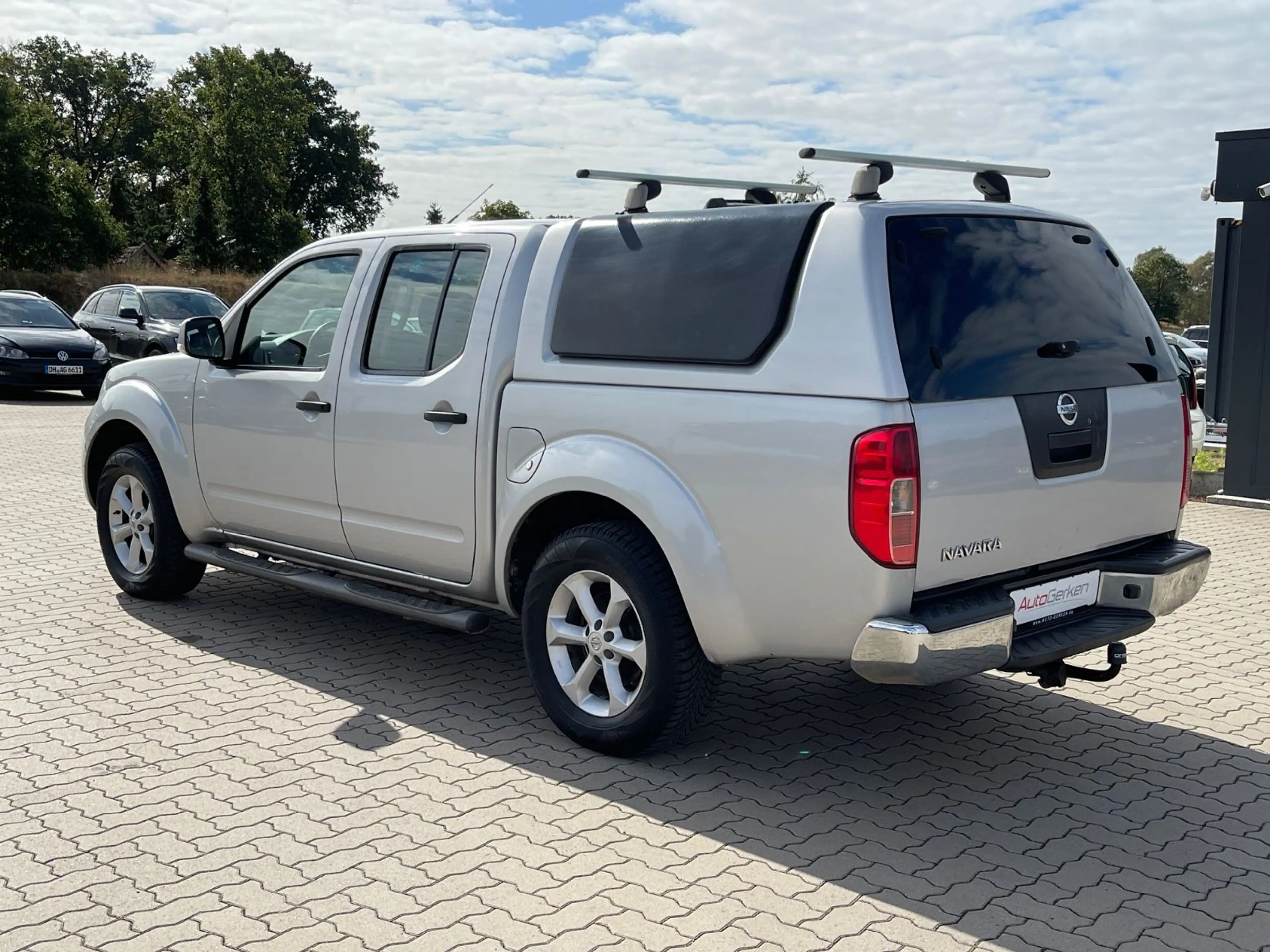 Nissan Navara Pickup Double Cab SE 4X4 AHK Hardtop — photo 8