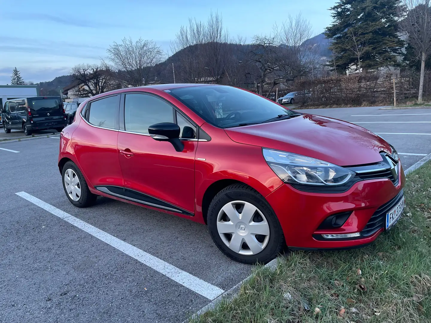 Renault Clio Clio Limited 1,2 16V 75 Limited Rot - 2