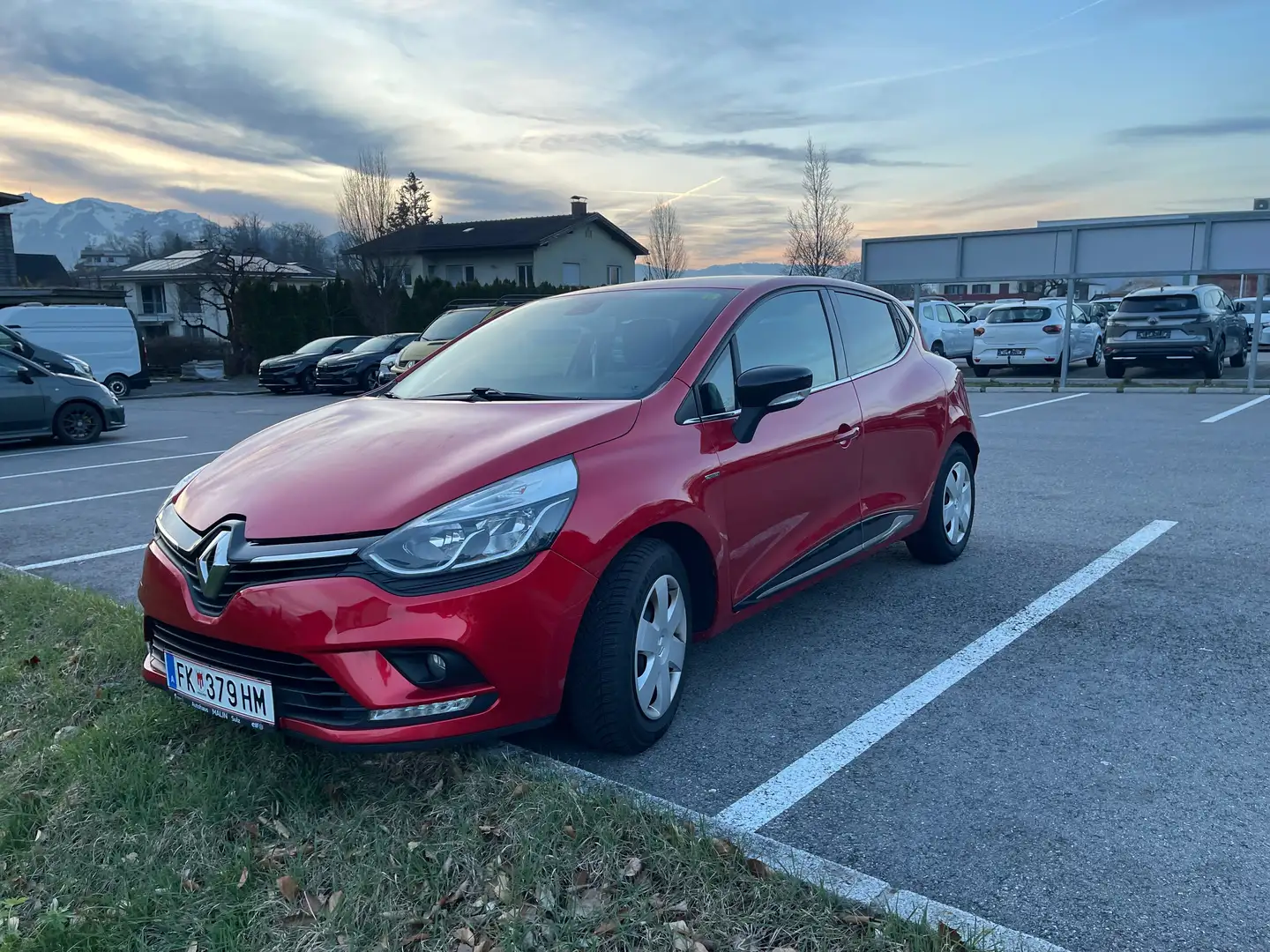 Renault Clio Clio Limited 1,2 16V 75 Limited Rot - 1