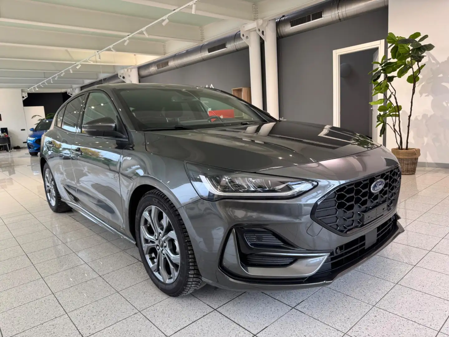 Ford Focus 1.5 EcoBlue 115 CV AUTO 5p. ST-Line - VARI COLORI! Gris - 1