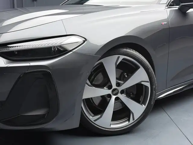Audi A5 view 2