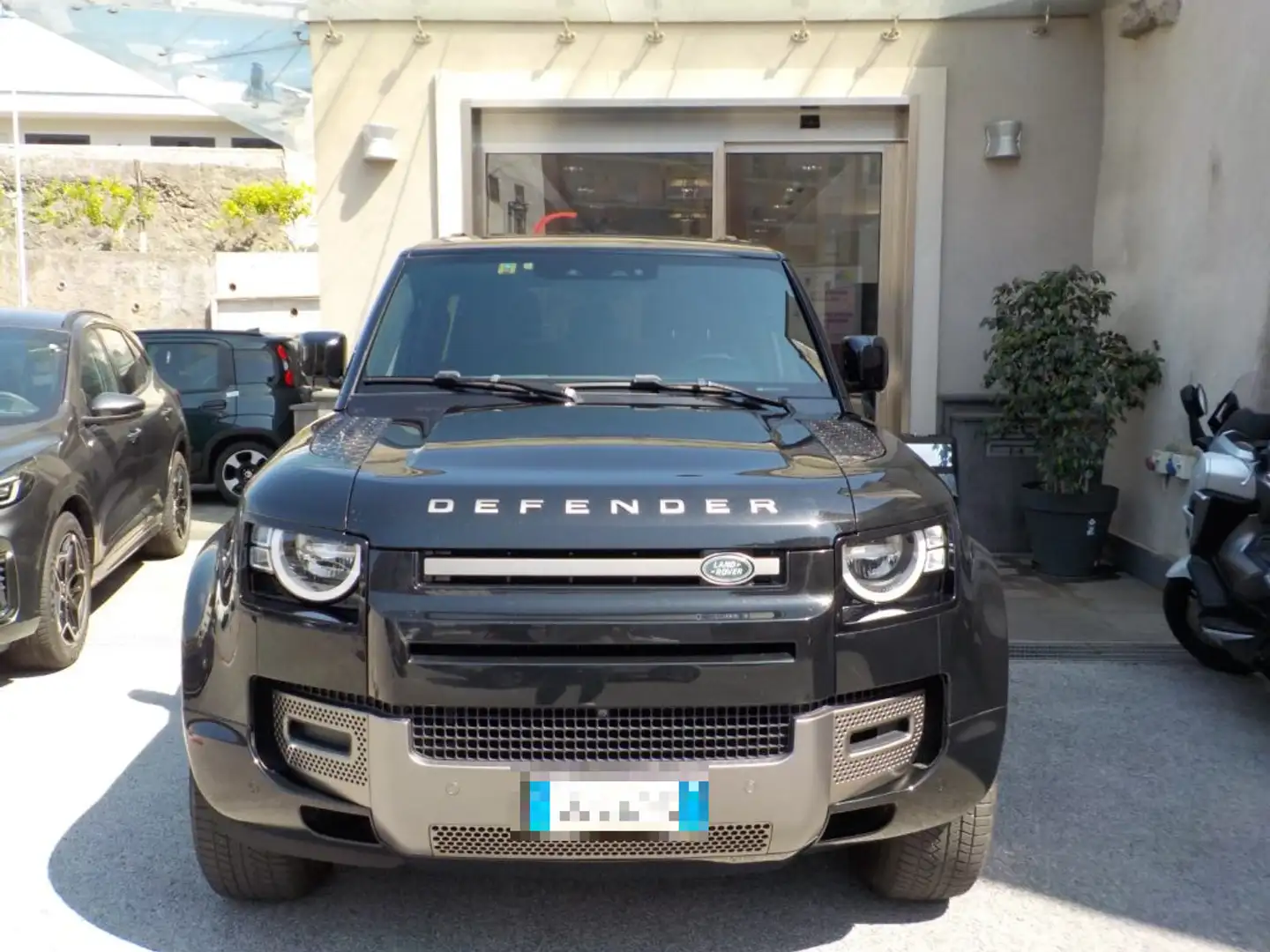 Land Rover Defender 90 3.0D I6 200 CV AWD Auto X-Dynamic SE Nero - 1