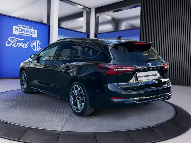 Ford Focus view 4
