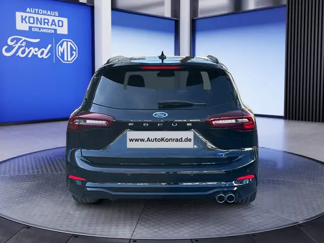 Ford Focus view 6