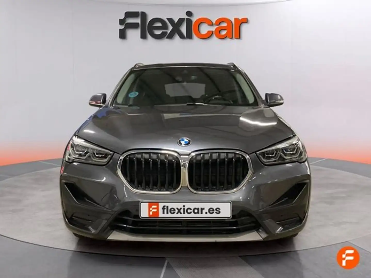 BMW X1 sDrive 18i Gris - 2