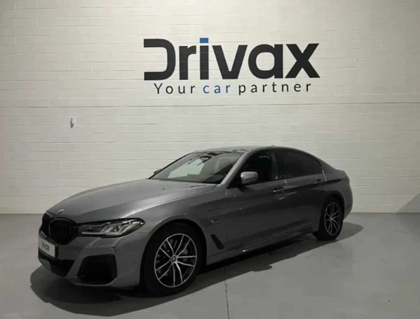 BMW 545 545e xDrive - 1