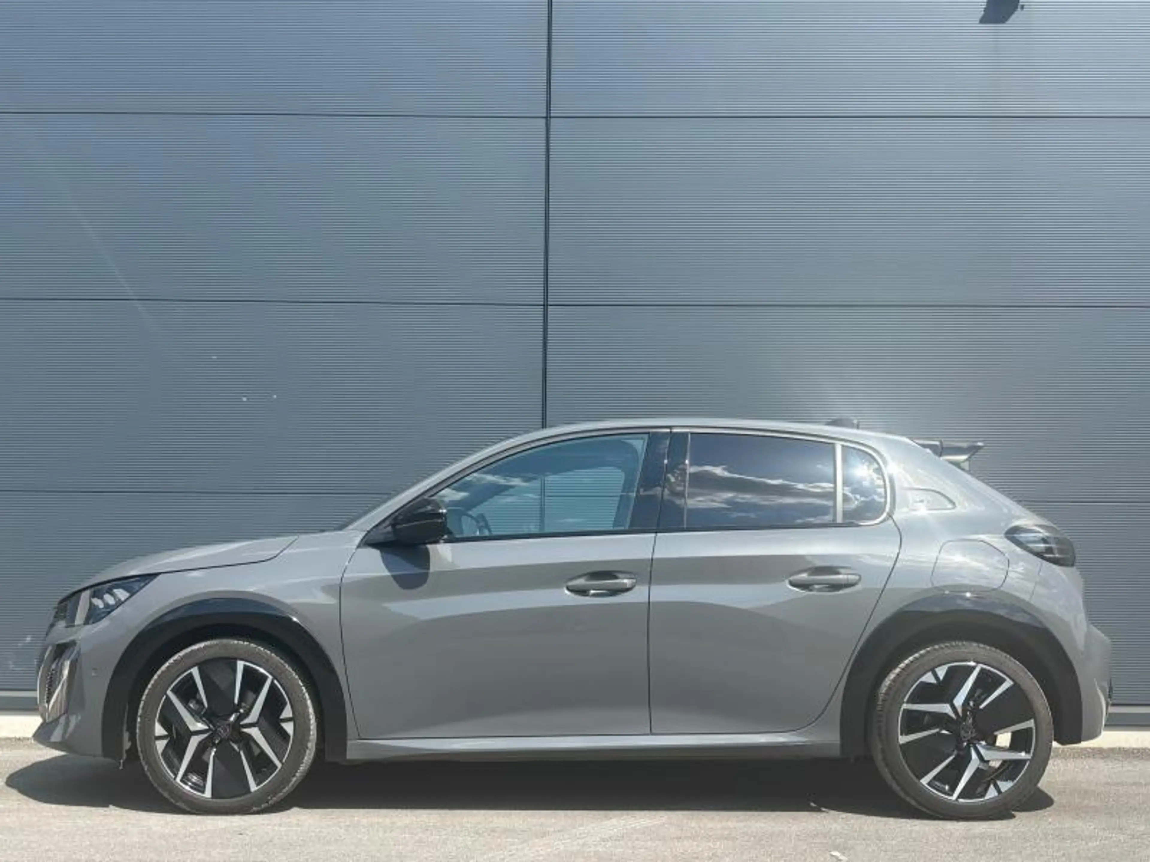 Peugeot 208 GT / Hybrid / E-DSC6 — photo 5