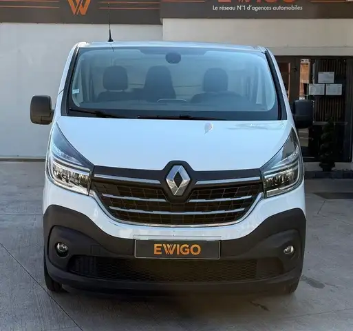 Renault Trafic view 12