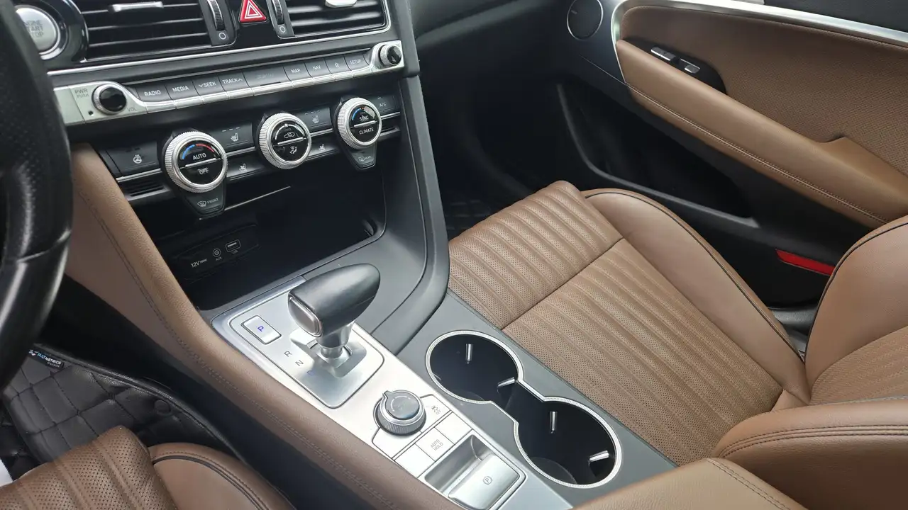 Genesis G70 снимка Genesis G70
