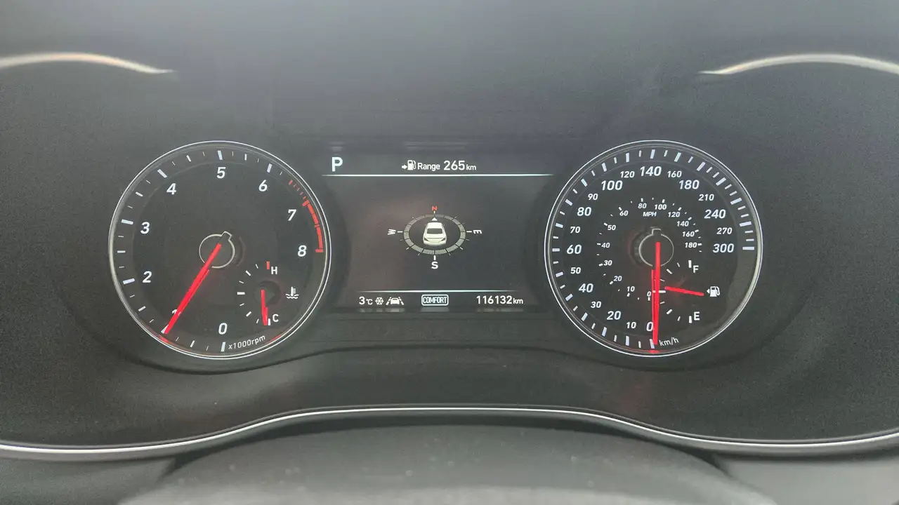 Genesis G70 снимка Genesis G70