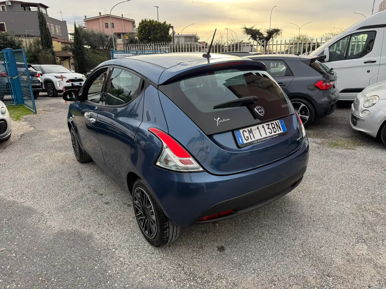 Lancia Ypsilon 2022