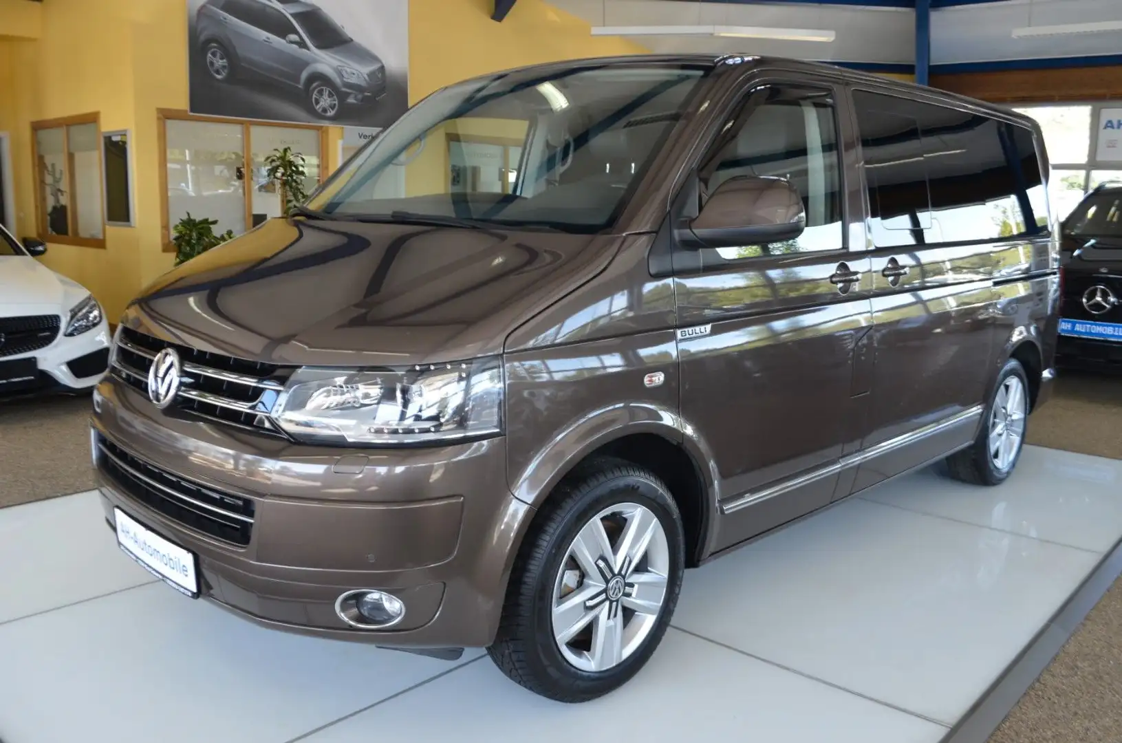 Volkswagen T5 Multivan Highline 4Motion XENON / NAVI /LEDER Braun - 1