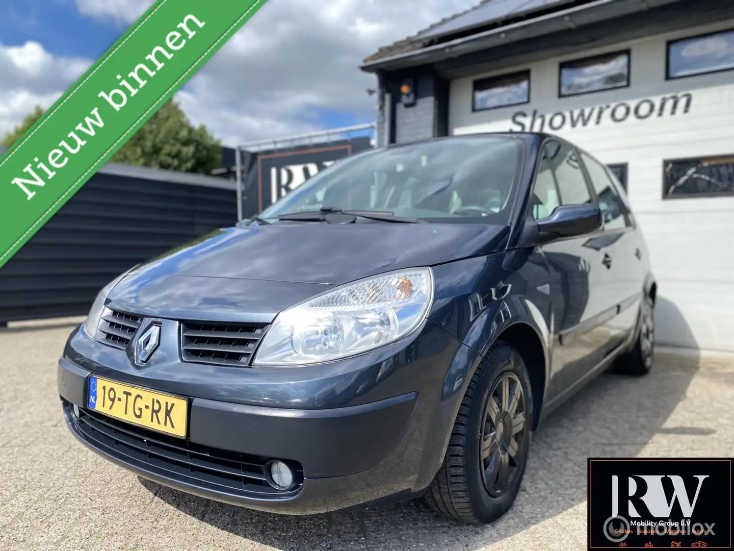 Renault Scenic 1.6-16V Dynamique Comfort met nieuwe APK! Grijs - 1