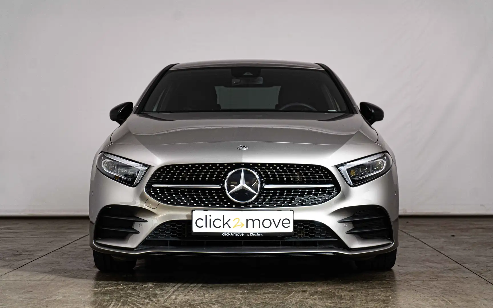 Mercedes-Benz A 180 A 180 AMG Line Grey - 2